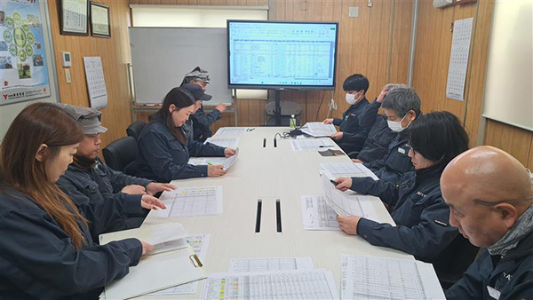 原価会議の様子